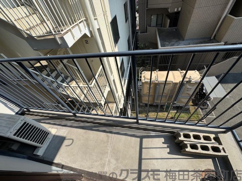 21/30 バルコニー