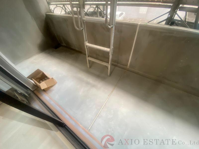 21/30 バルコニー