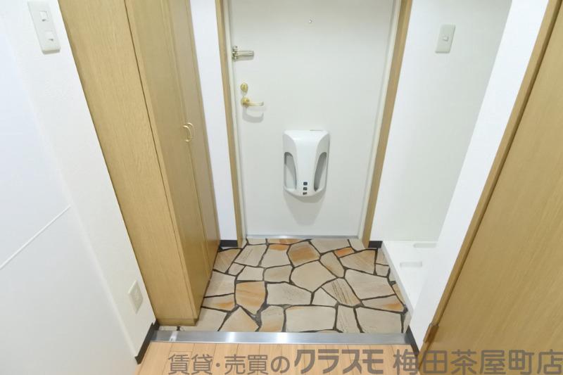 14/30 玄関