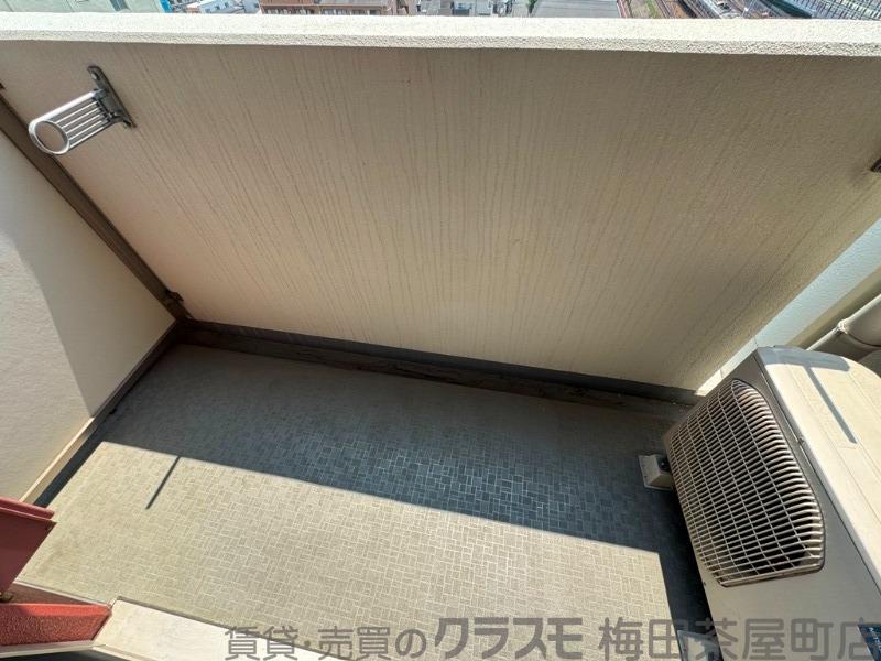 21/30 バルコニー