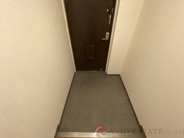 16/30 玄関