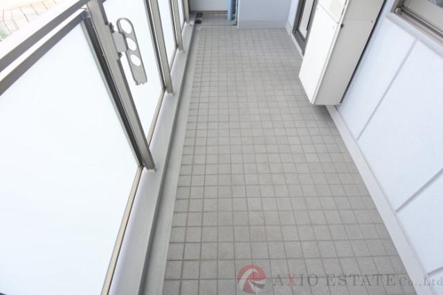 26/30 バルコニー