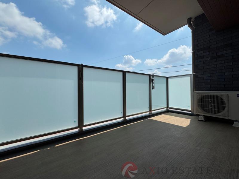 23/30 バルコニー