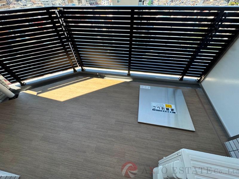 23/30 バルコニー