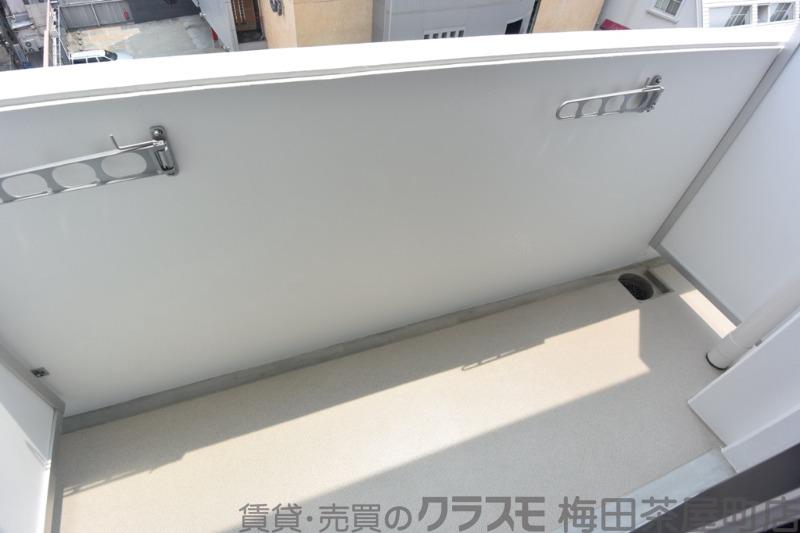 21/30 バルコニー