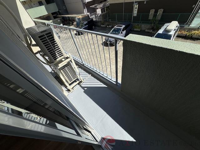 21/30 バルコニー