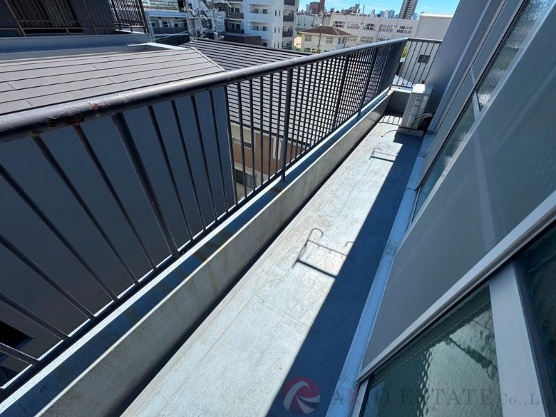 21/30 バルコニー