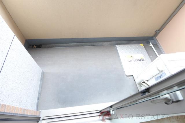 25/30 バルコニー