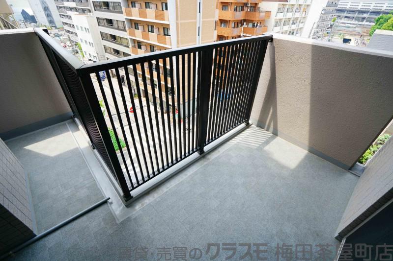 21/30 バルコニー