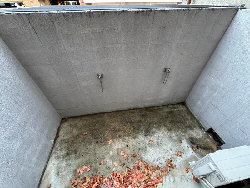 21/30 バルコニー