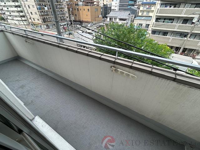 21/30 バルコニー