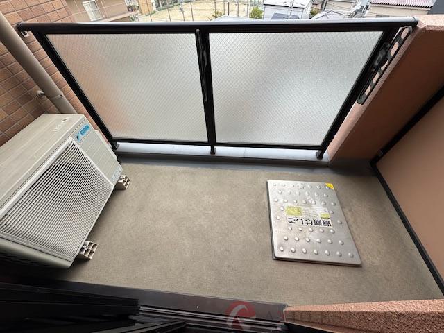 21/30 バルコニー