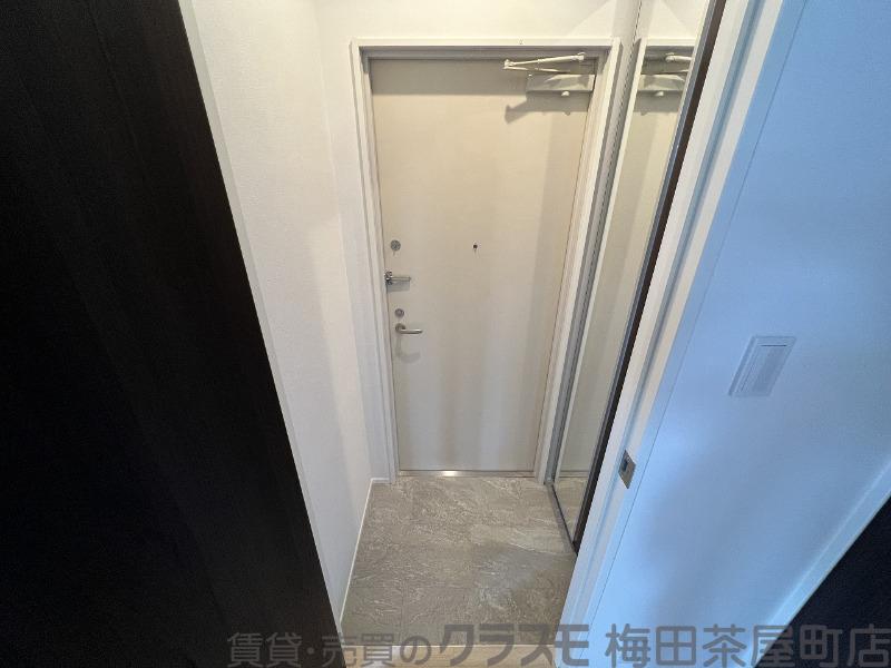 14/30 玄関
