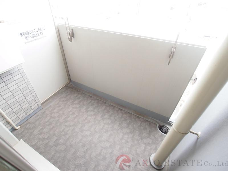 23/30 バルコニー