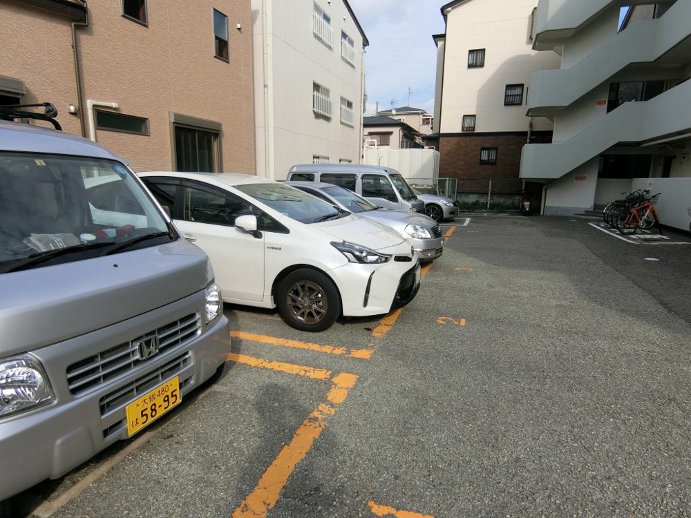 4/6 駐車場