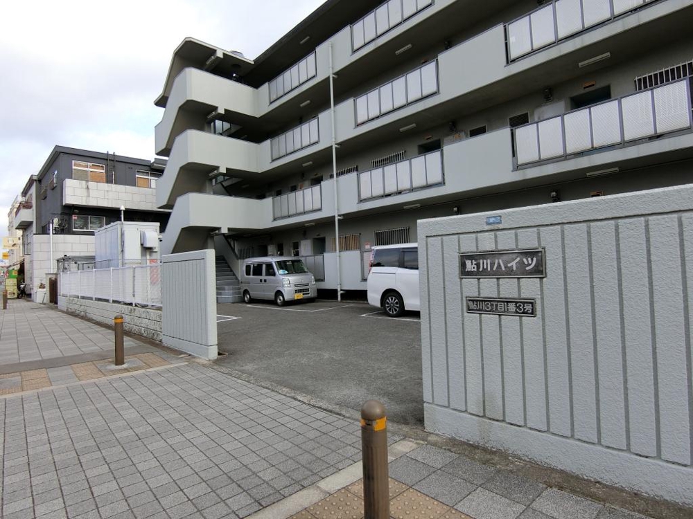 25/30 エントランス