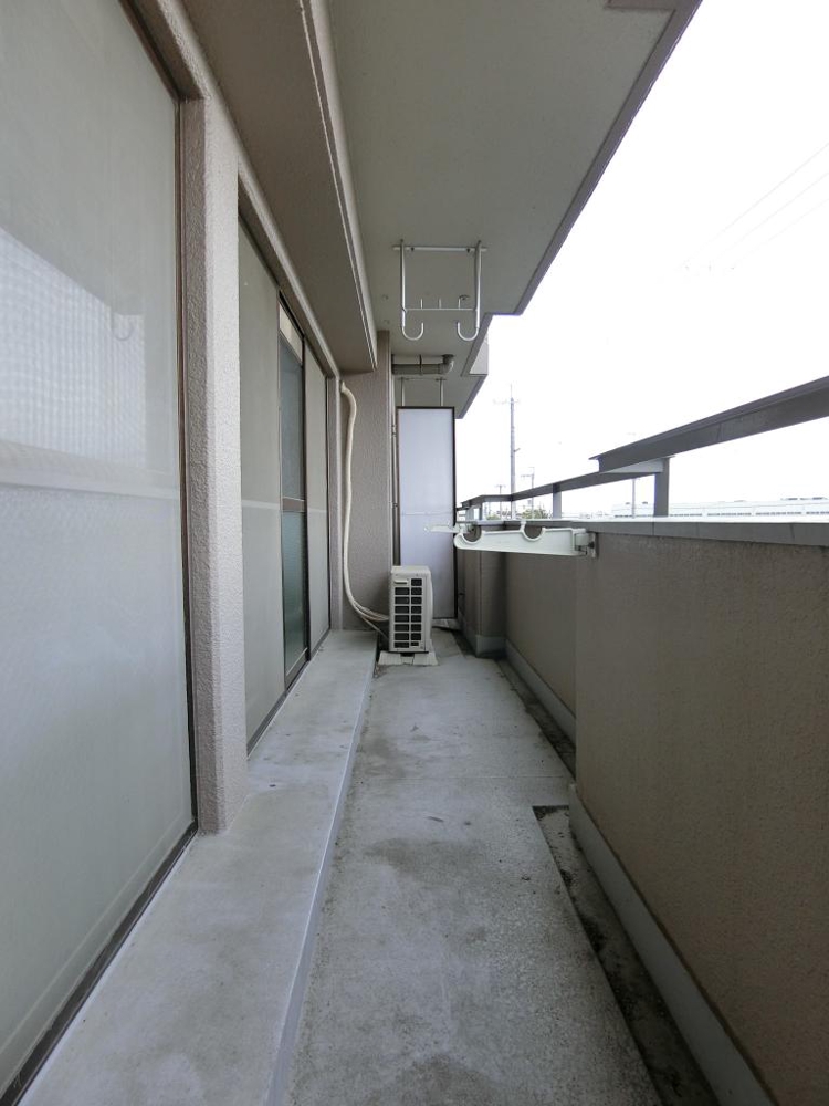 20/30 バルコニー