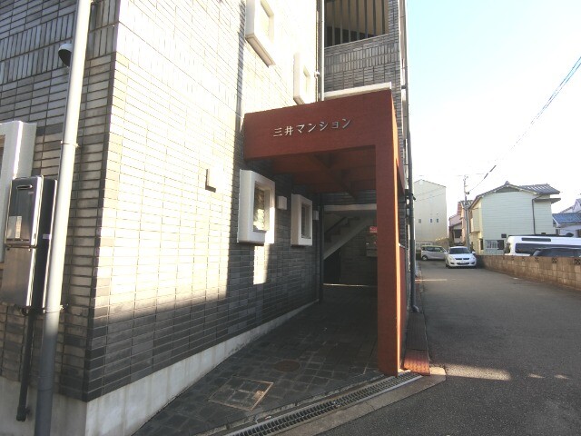 3/6 エントランス