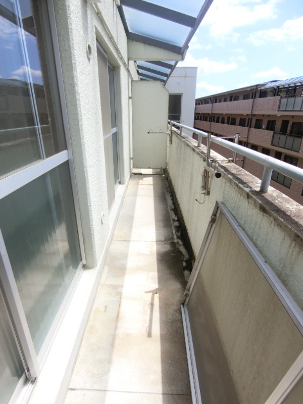 20/30 バルコニー