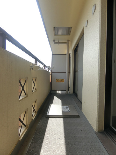 19/30 バルコニー