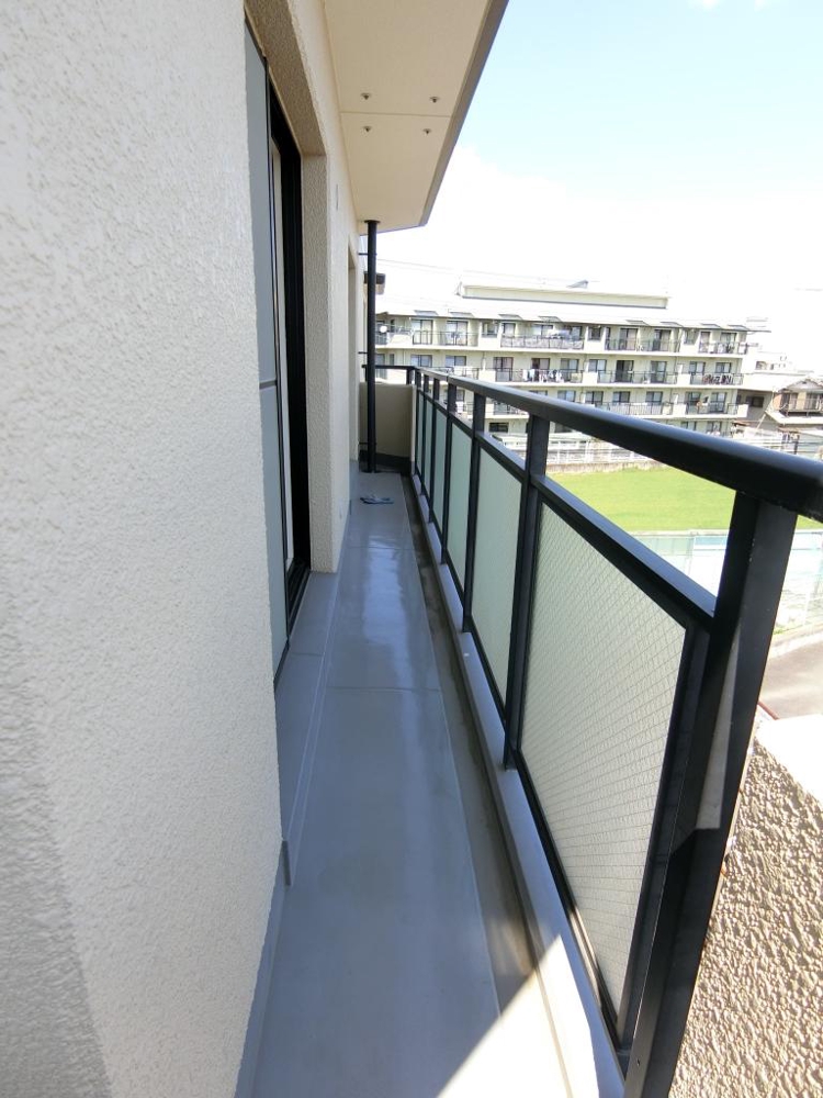 22/30 バルコニー