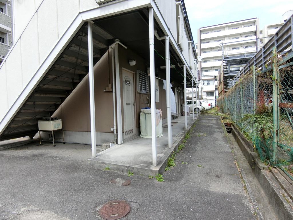 26/30 エントランス