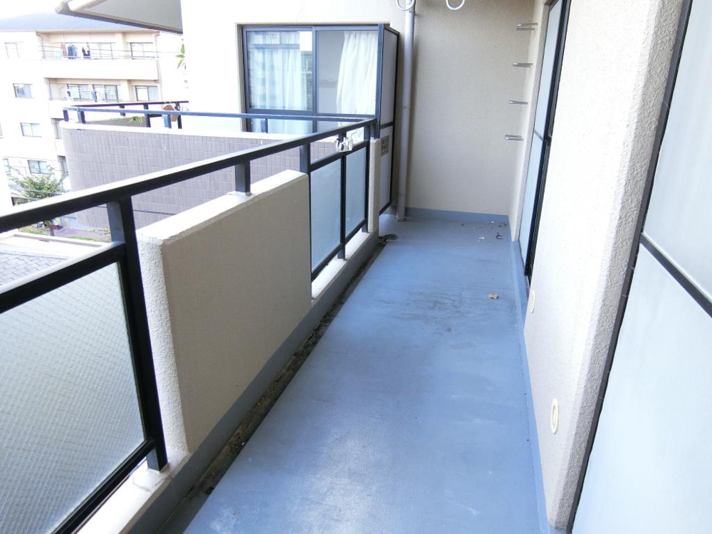 20/30 バルコニー