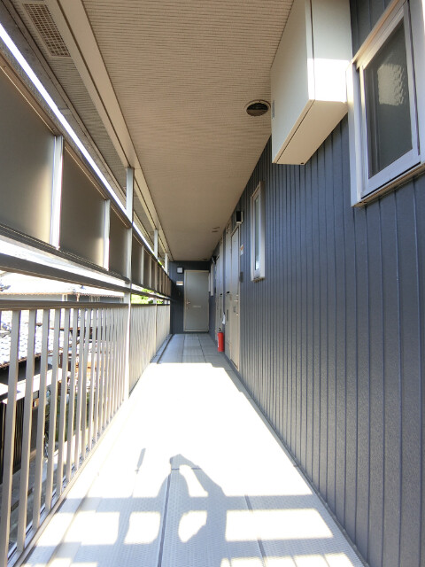 3/7 エントランス