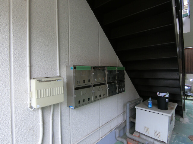 28/30 エントランス