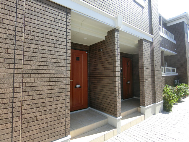 25/30 エントランス