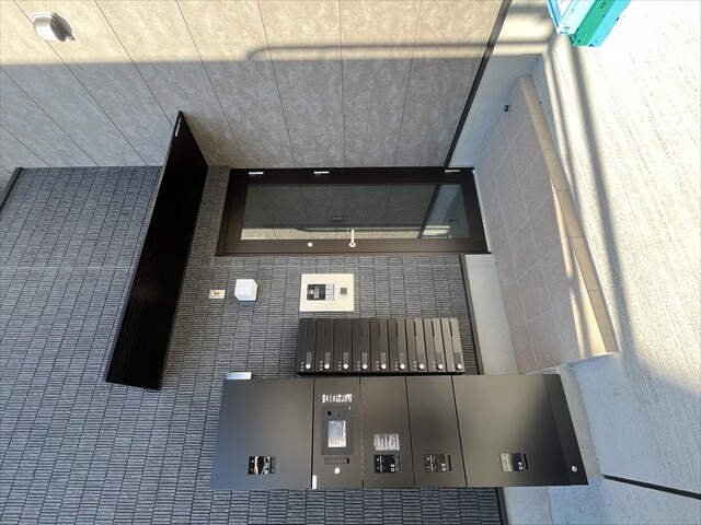 3/8 エントランス