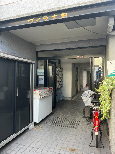 27/30 エントランス