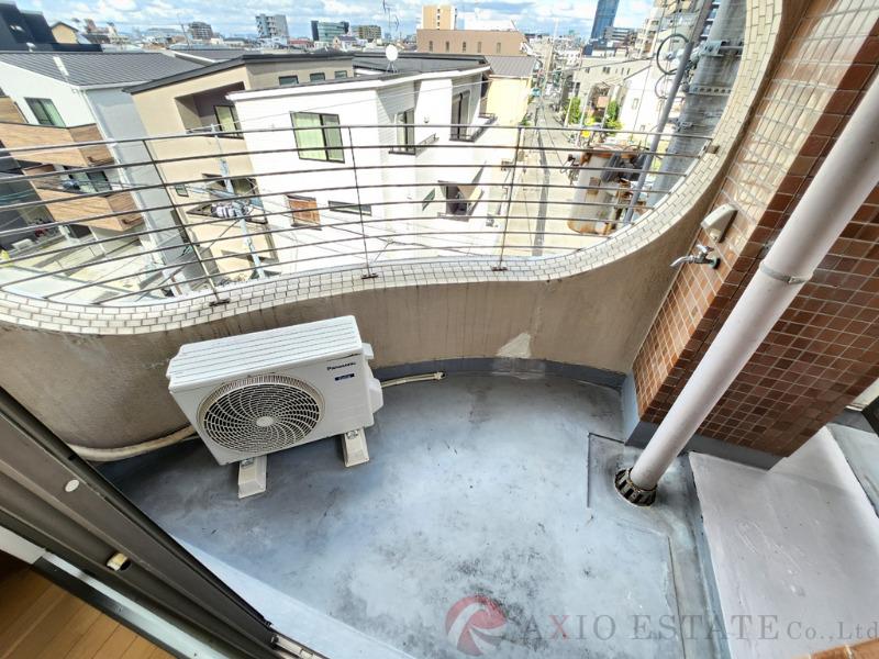 23/30 バルコニー