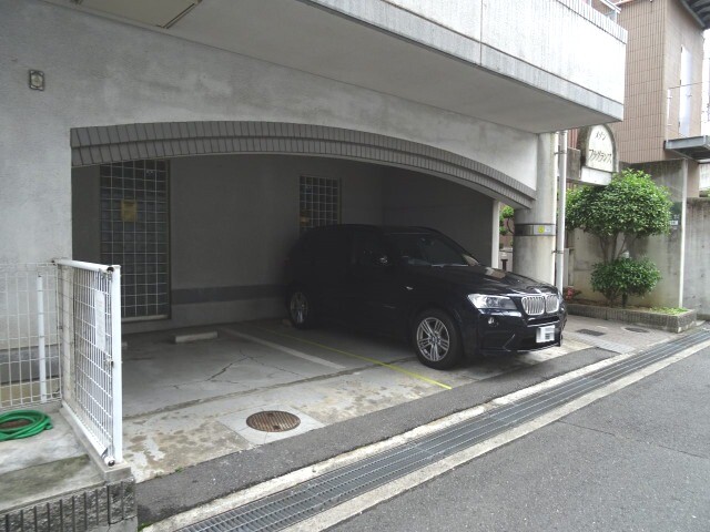 4/5 駐車場