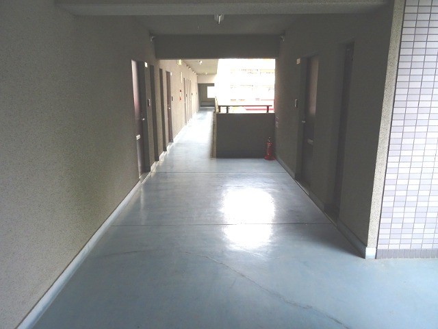 29/30 エントランス