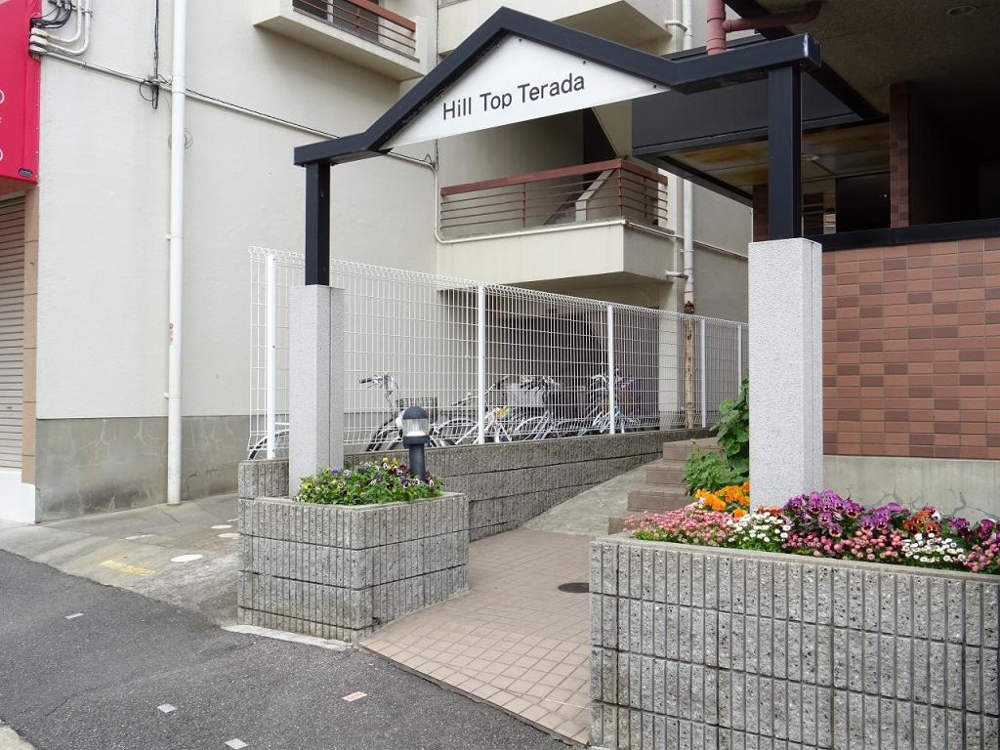 29/30 エントランス