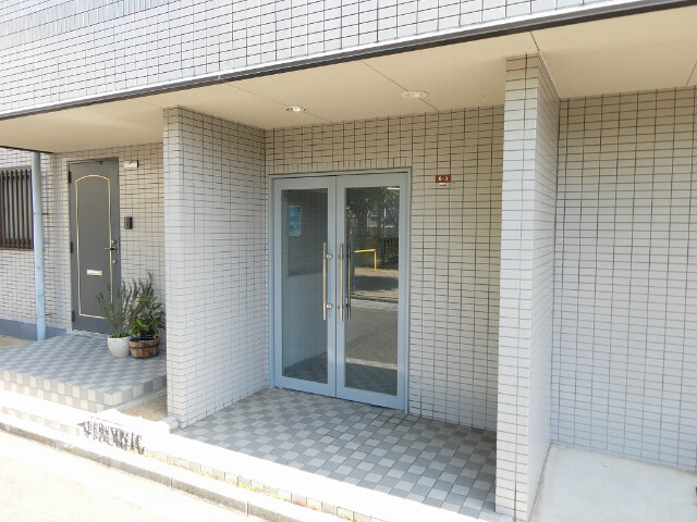 3/5 エントランス