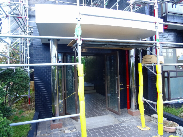 29/30 エントランス