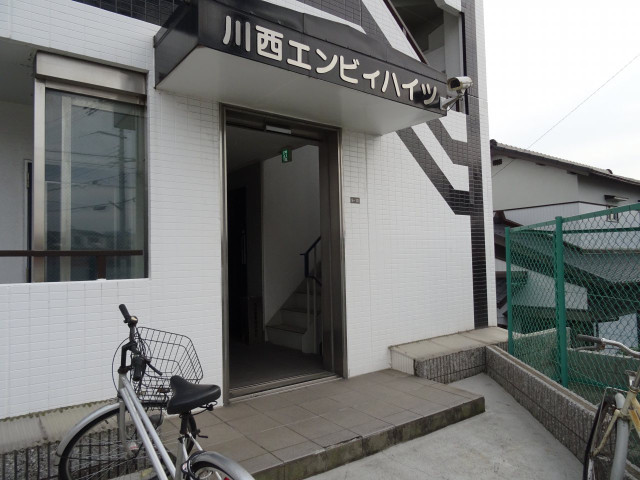 26/30 エントランス