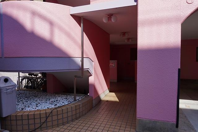 28/30 エントランス