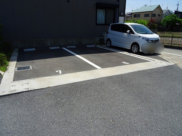 3/7 駐車場