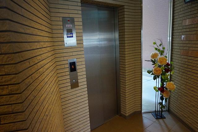 29/30 エントランス