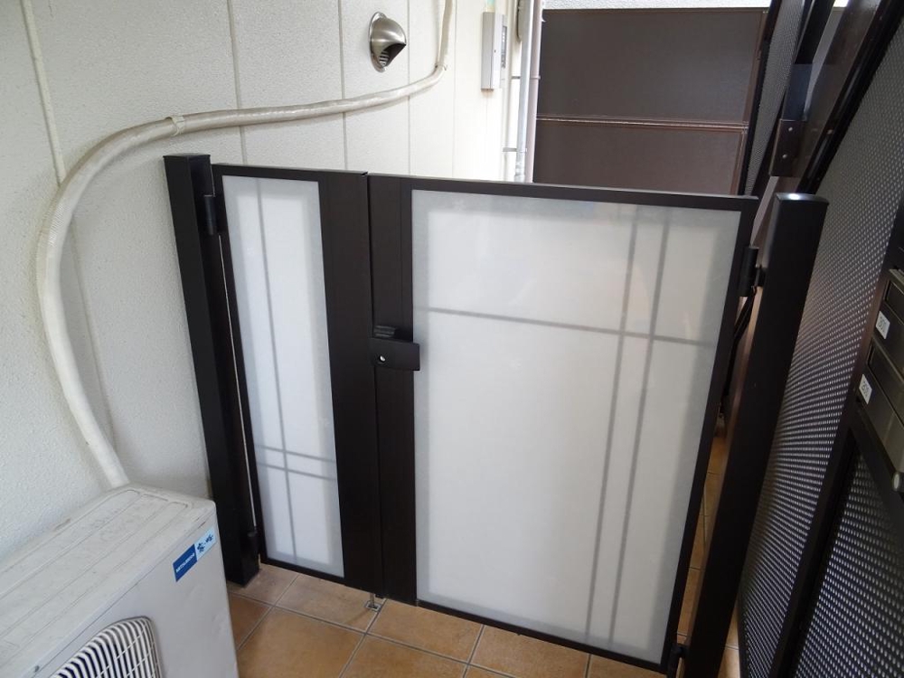 28/30 エントランス