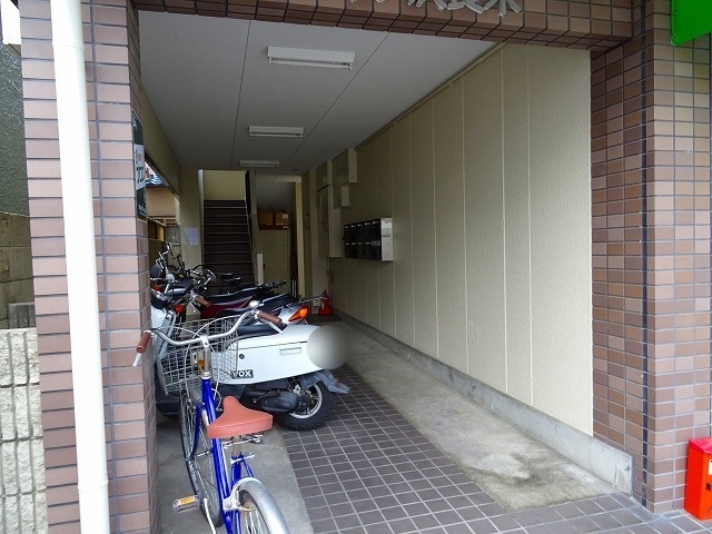 22/29 エントランス
