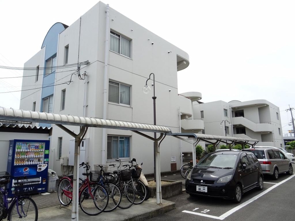 2/30 外観