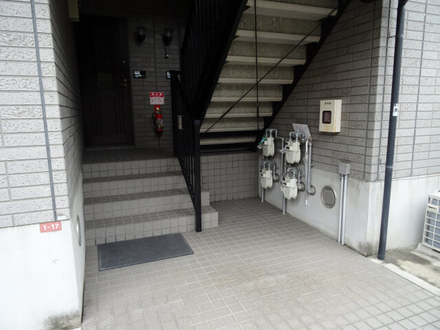 29/30 エントランス