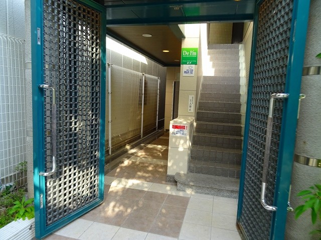 3/5 エントランス