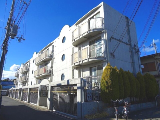 2/30 外観