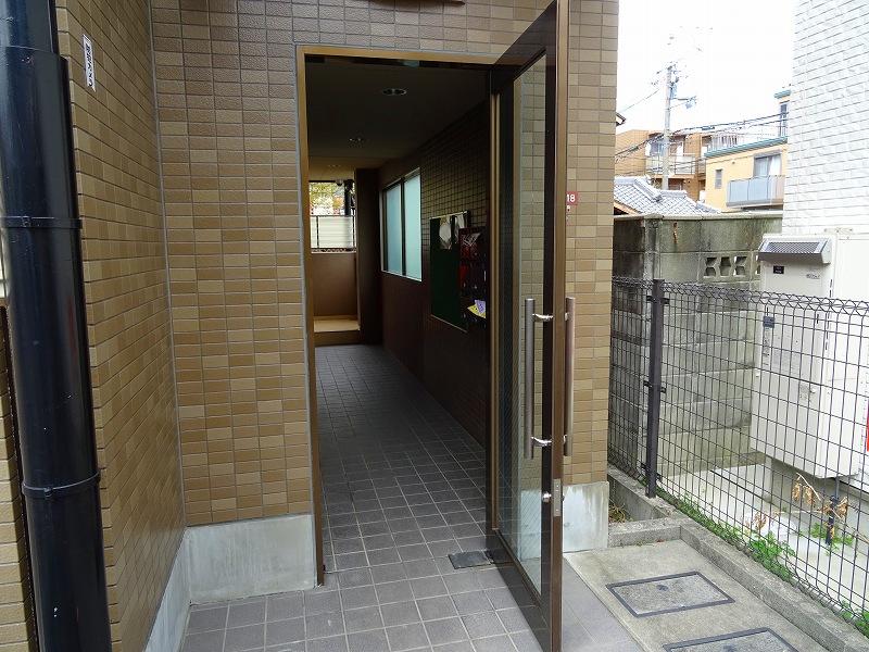 3/4 エントランス