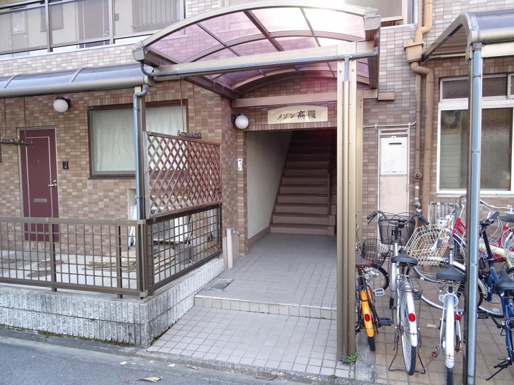 3/4 エントランス